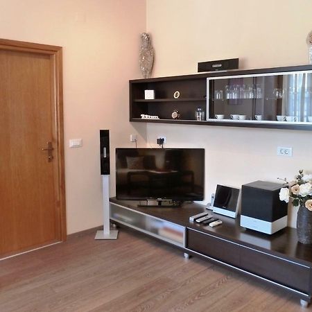 Nice Apartment & Room In Cavtat Kültér fotó